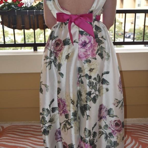Maria Coca Coleccion Spring/Summer Floral Gown Wom - Picture 3 of 6